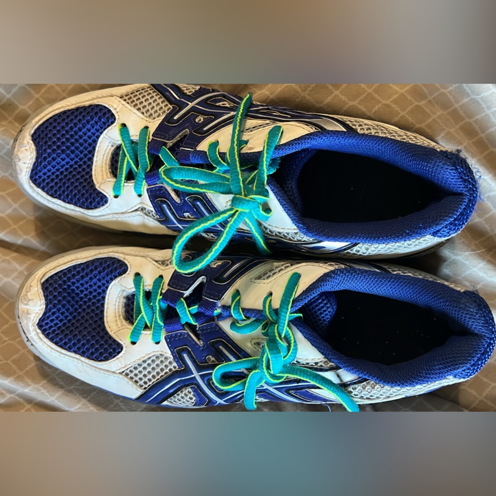 ASICS volleyball shoes - size 7.5